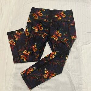 Constantly Varied Gear butterfly leggings EUC